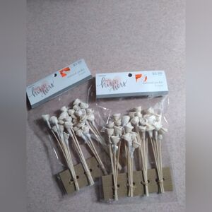 Studio His & Hers Natural Picks